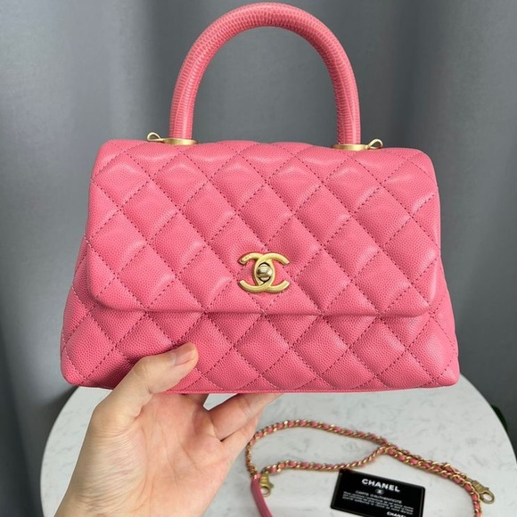 Chanel coco handle small pink caviar gold hardware